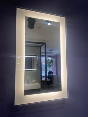 Duravit White Tulip Зеркало с подсветкой L450*H750*P50мм, функция LED диммера, touch-led справа